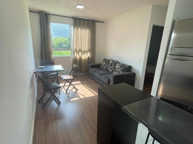 Apartamento 2 quartos e 1 banheiro, à venda, no bairro Vargem Pequena em Rio de Janeiro