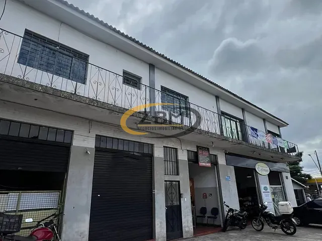 Apartamento 5 quartos e 4 banheiros, para alugar, no bairro Vila Casoni em Londrina