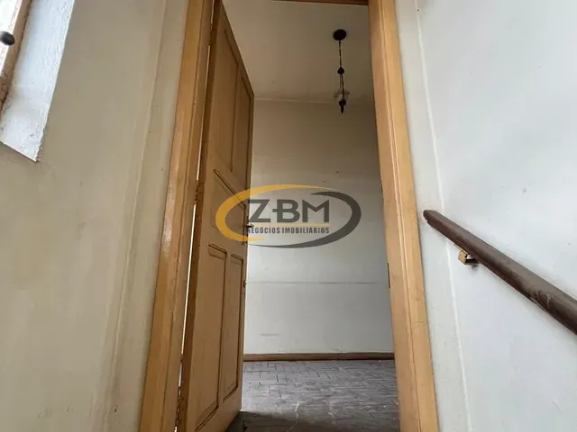 Apartamento 5 quartos e 4 banheiros, para alugar, no bairro Vila Casoni em Londrina