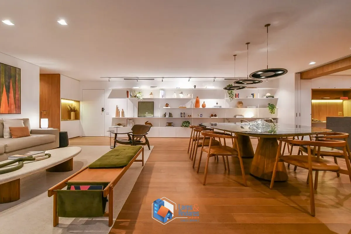 Apartamento, 3 quartos, 213 m² - Foto 1