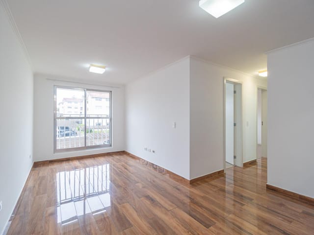 Apartamento 3 quartos e 1 banheiro, para alugar, no bairro Santa Quitéria em Curitiba