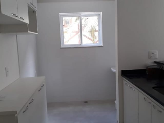 Apartamento 2 quartos e 2 banheiros, para alugar, no bairro Bingen em Petrópolis
