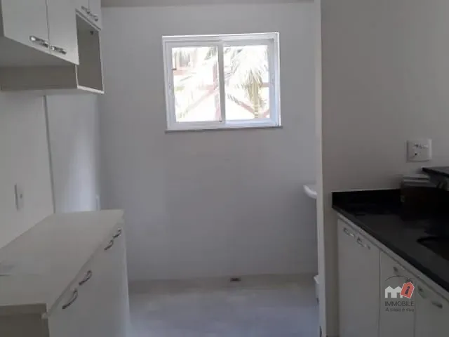 Apartamento 2 quartos e 2 banheiros, para alugar, no bairro Bingen em Petrópolis