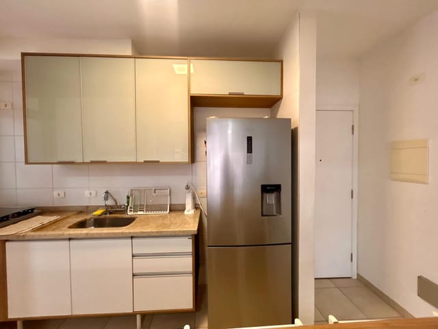 Apartamento 3 quartos e 2 banheiros, para alugar, no bairro Centro em Bertioga