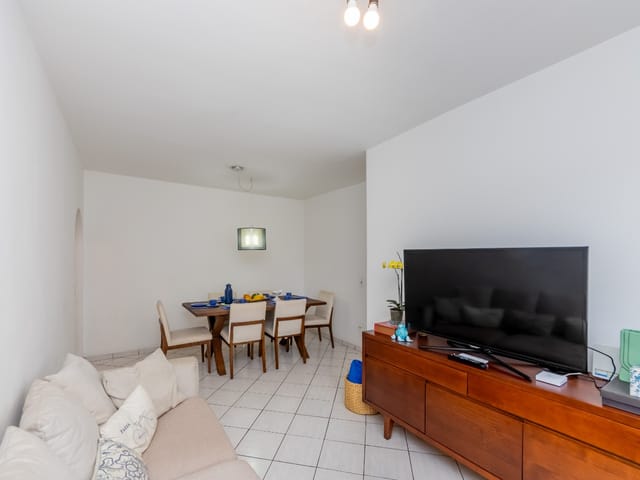 Foto do Apartamento - Apartamento tipo para venda em Indianópolis com 3 quartos, sendo 1 suíte, 77m² | Lares e Andares Imóveis
