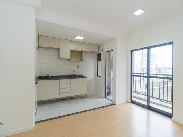 Apartamento 2 quartos e 2 banheiros, para alugar, no bairro Cidade Industrial em Curitiba