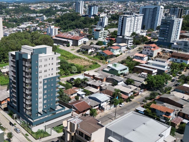 Apartamento 3 quartos e 2 banheiros, à venda, no bairro Panazzolo em Caxias do Sul