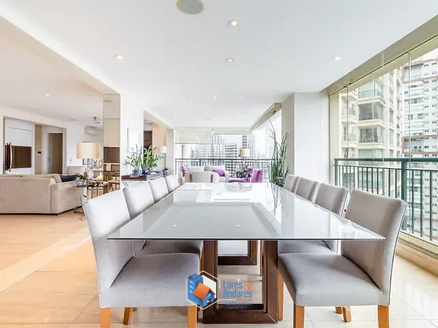 Apartamento com 205m² 3 quartos e 5 banheiros, à venda, no bairro Vila Gertrudes em São Paulo