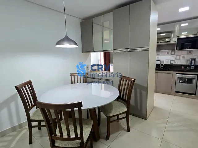Apartamento com 132m² 3 quartos e 3 banheiros, à venda, no bairro Centro em Londrina