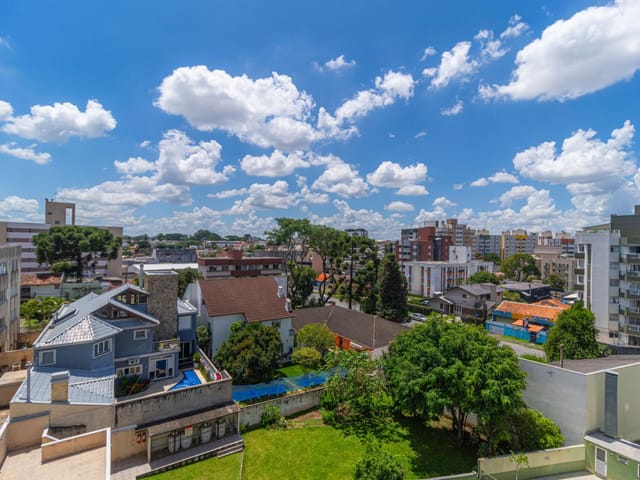Apartamento 4 quartos e 3 banheiros, para alugar, no bairro Ahú em Curitiba