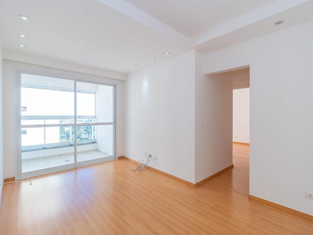 Apartamento 2 quartos e 1 banheiro, para alugar, no bairro Ecoville em Curitiba