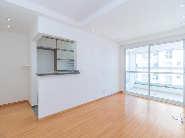 Apartamento 2 quartos e 1 banheiro, para alugar, no bairro Ecoville em Curitiba