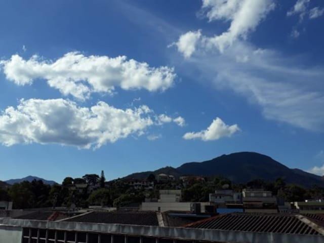 Apartamento 1 quarto e 1 banheiro, à venda, no bairro Centro em Petrópolis