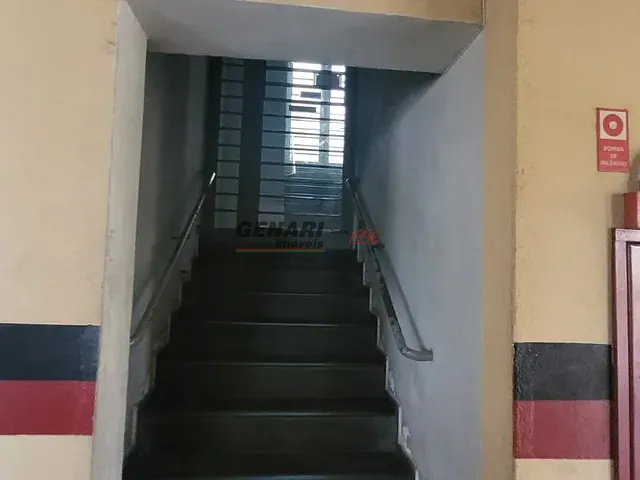 Apartamento com 80m² 3 quartos e 2 banheiros, para alugar, no bairro Vila Brizzola em Indaiatuba