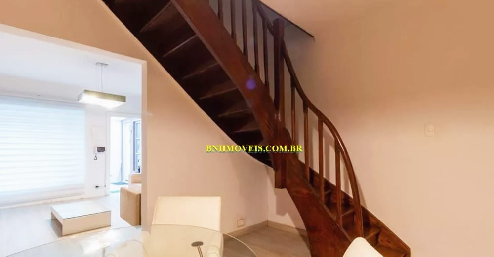 Casa à venda com 2 quartos, 160m² - Foto 4