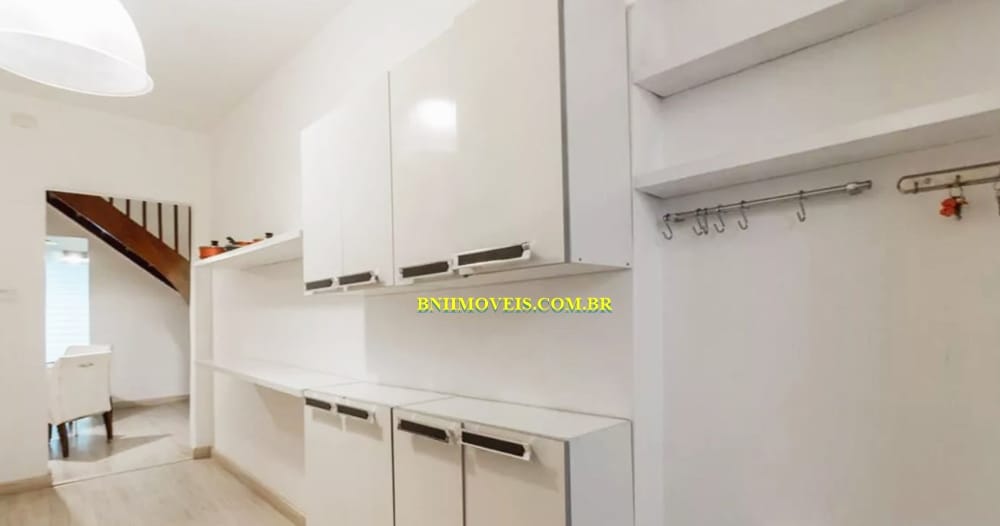 Casa à venda com 2 quartos, 160m² - Foto 7