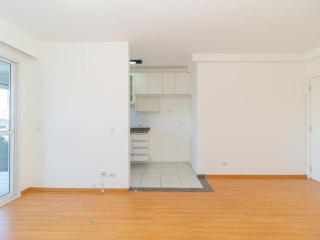 Apartamento 3 quartos e 2 banheiros, para alugar, no bairro Ecoville em Curitiba