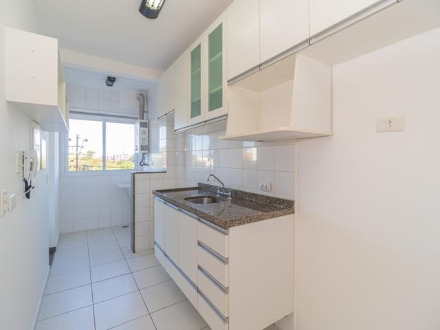 Apartamento 3 quartos e 2 banheiros, para alugar, no bairro Ecoville em Curitiba