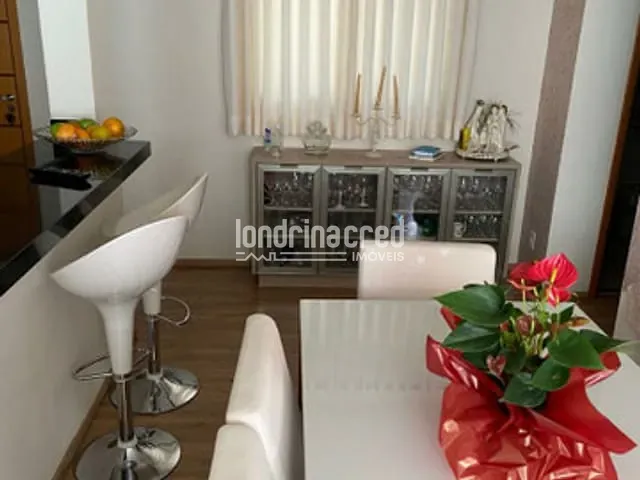 Apartamento à venda, no bairro Centro em Cambé