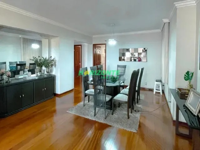 Apartamento com 272m² 3 quartos e 3 banheiros, à venda, no bairro Centro em Viçosa