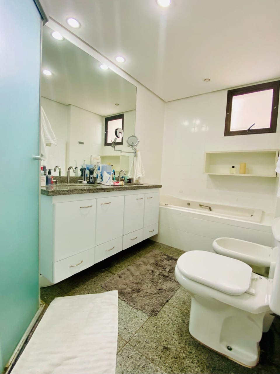 Apartamento à venda com 3 quartos, 185m² - Foto 13