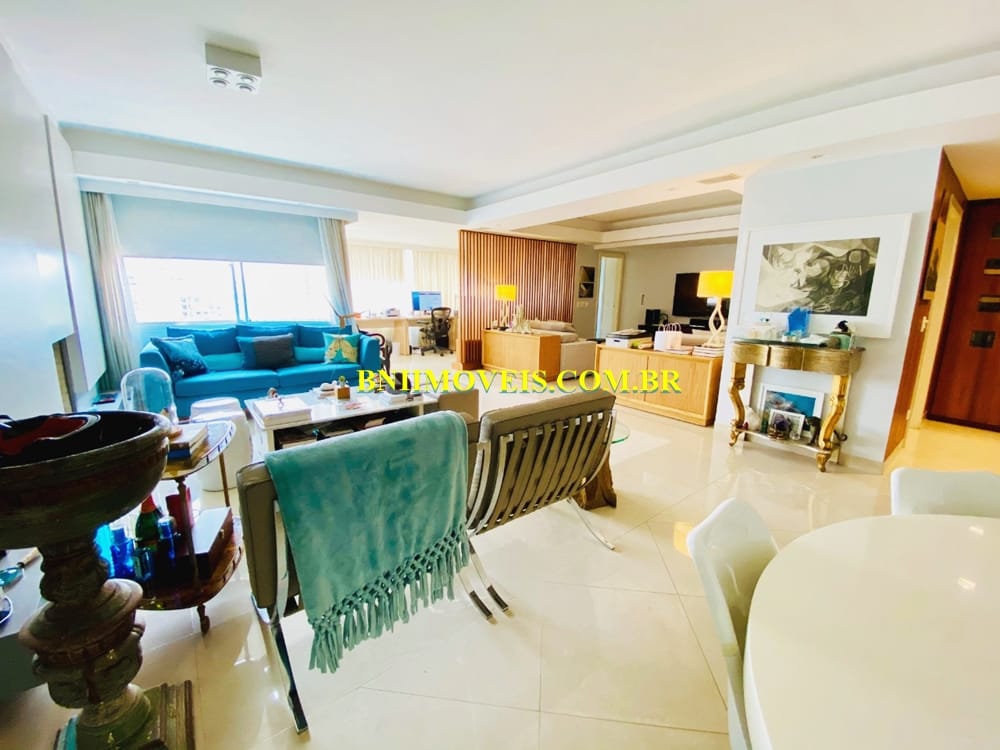 Apartamento à venda com 3 quartos, 185m² - Foto 2