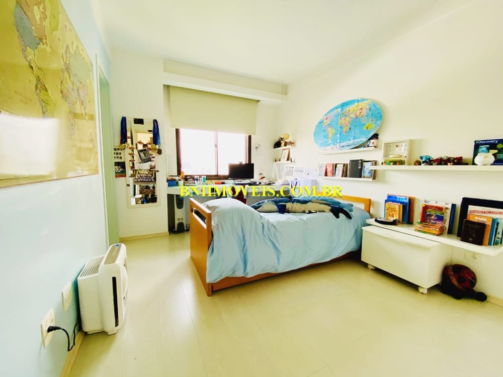 Apartamento à venda com 3 quartos, 185m² - Foto 11