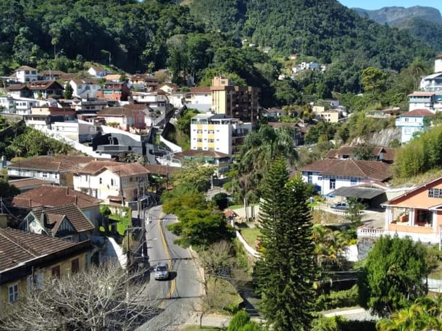 Apartamento à venda, no bairro Coronel Veiga em Petrópolis
