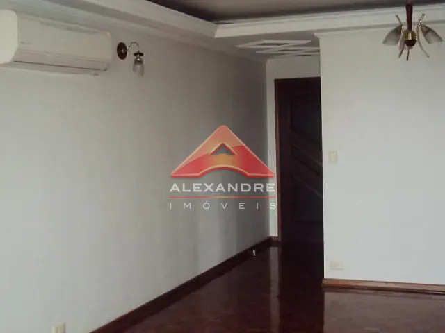 Apartamento com 95m² 3 quartos e 1 banheiro, para alugar, no bairro Jardim Ismênia em São José dos Campos