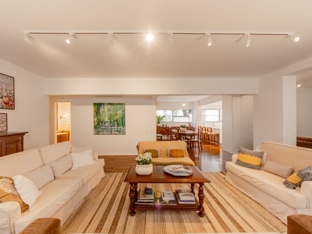 Foto do Apartamento - Apartamento tipo para venda em Pinheiros com 4 quartos, sendo 2 suítes, 223m² | Lares e Andares Imóveis