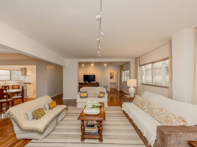 Foto do Apartamento - Apartamento tipo para venda em Pinheiros com 4 quartos, sendo 2 suítes, 223m² | Lares e Andares Imóveis