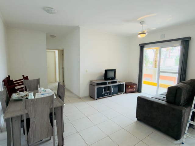 Apartamento 2 quartos e 2 banheiros, à venda, no bairro Indaiá em Bertioga