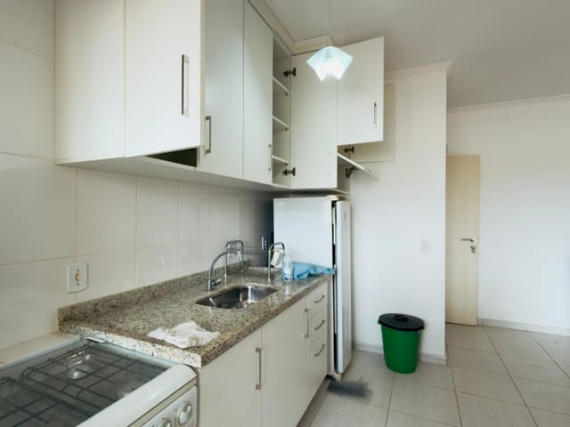 Apartamento 2 quartos e 2 banheiros, à venda, no bairro Indaiá em Bertioga