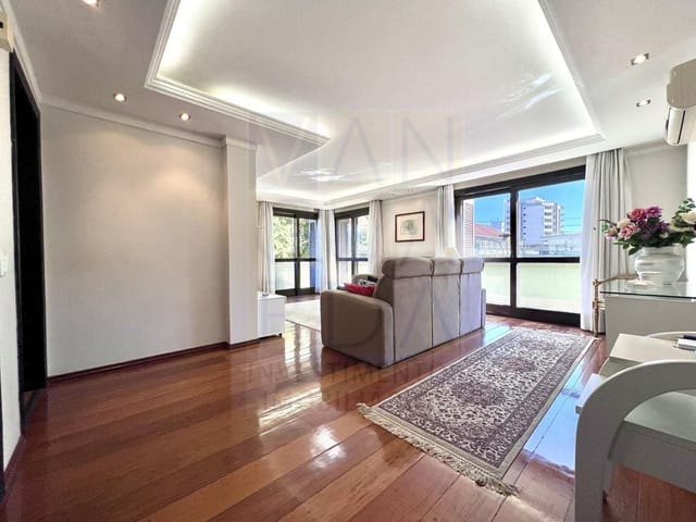 Apartamento 4 quartos e 2 banheiros, à venda, no bairro Centro em Caxias do Sul