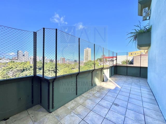 Apartamento 4 quartos e 2 banheiros, à venda, no bairro Centro em Caxias do Sul
