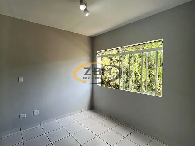 Apartamento 2 quartos e 1 banheiro, à venda, no bairro Parque Jamaica em Londrina