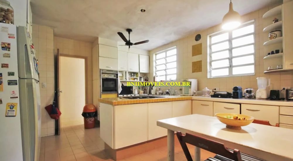 Casa à venda e aluguel com 4 quartos, 400m² - Foto 10