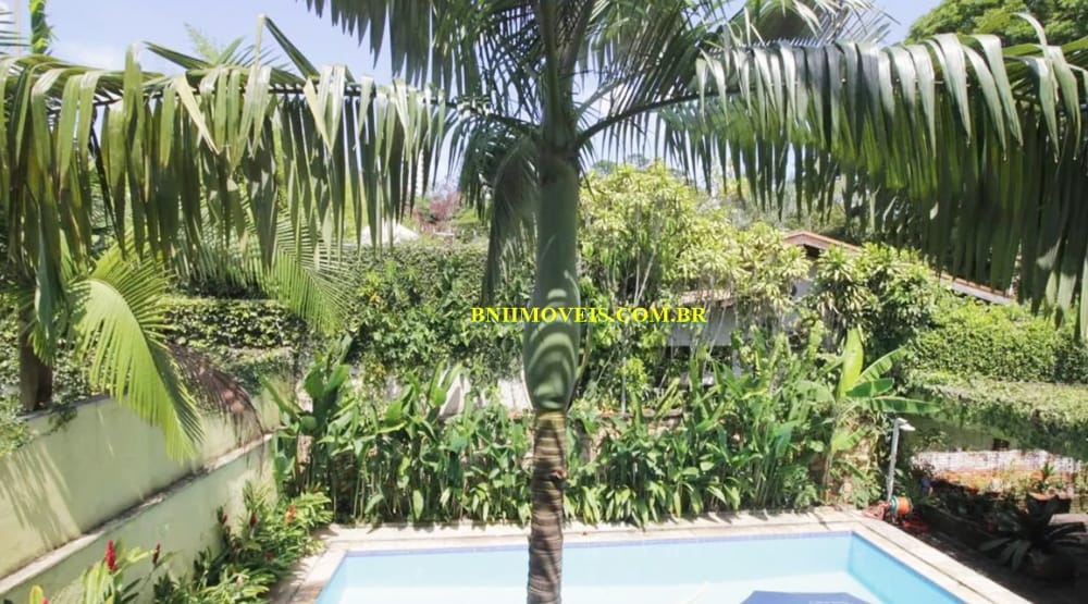 Casa à venda e aluguel com 4 quartos, 400m² - Foto 2