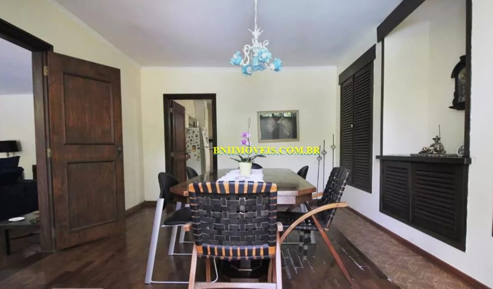 Casa à venda e aluguel com 4 quartos, 400m² - Foto 3