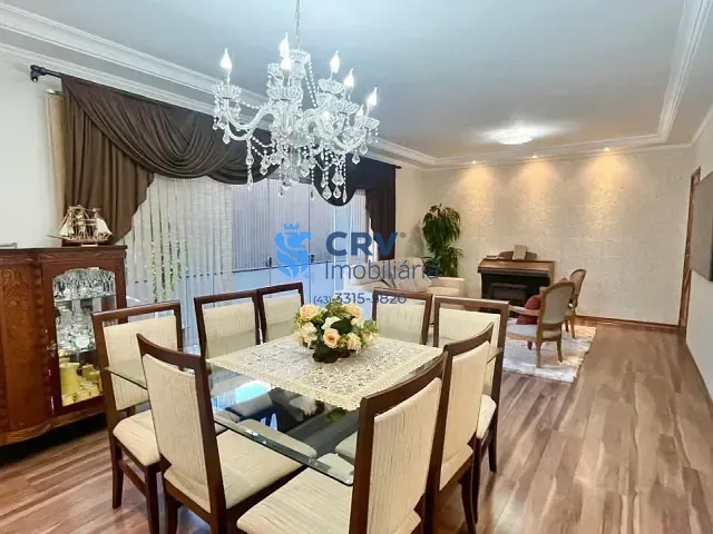 Apartamento com 183m² 4 quartos e 3 banheiros, à venda, no bairro Centro em Londrina