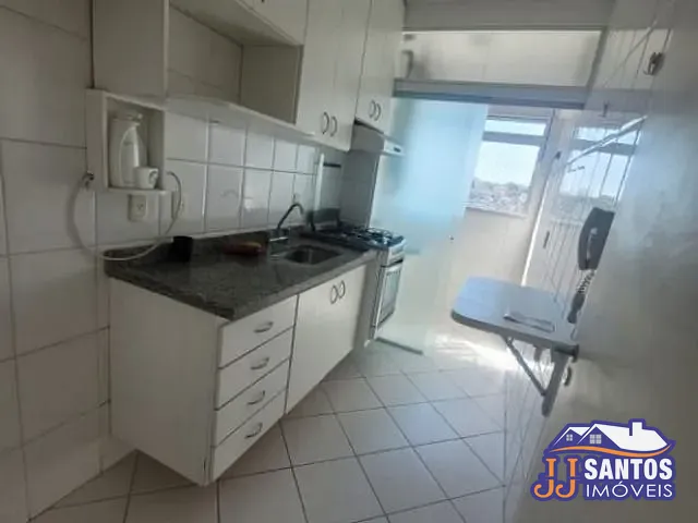Apartamento 2 quartos e 2 banheiros, à venda ou para alugar, no bairro Vila Lúcia em São Paulo