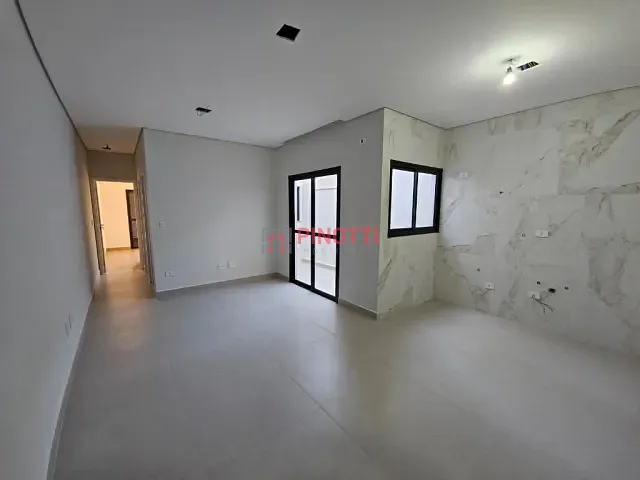 Apartamento 2 quartos e 2 banheiros, à venda, no bairro Jardim Bela Vista em Santo André