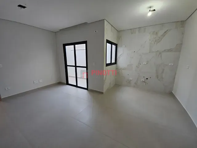 Apartamento 2 quartos e 2 banheiros, à venda, no bairro Jardim Bela Vista em Santo André