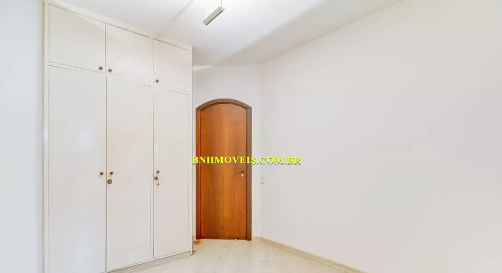 Apartamento para alugar com 3 quartos, 280m² - Foto 12