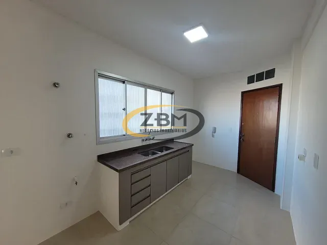 Apartamento 3 quartos e 3 banheiros, à venda, no bairro Centro em Londrina