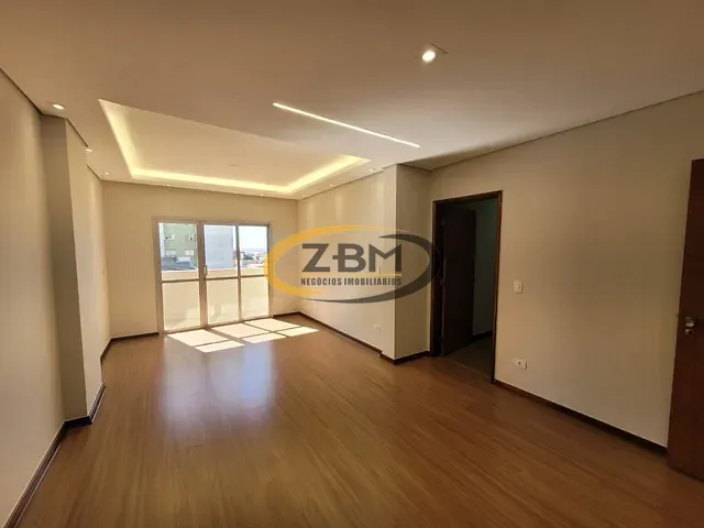 Apartamento 3 quartos e 3 banheiros, à venda, no bairro Centro em Londrina