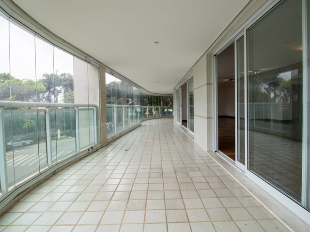 Foto do Apartamento - Apartamento tipo para venda em Pacaembu com 4 quartos, sendo 4 suítes, 438m² | Lares e Andares Imóveis