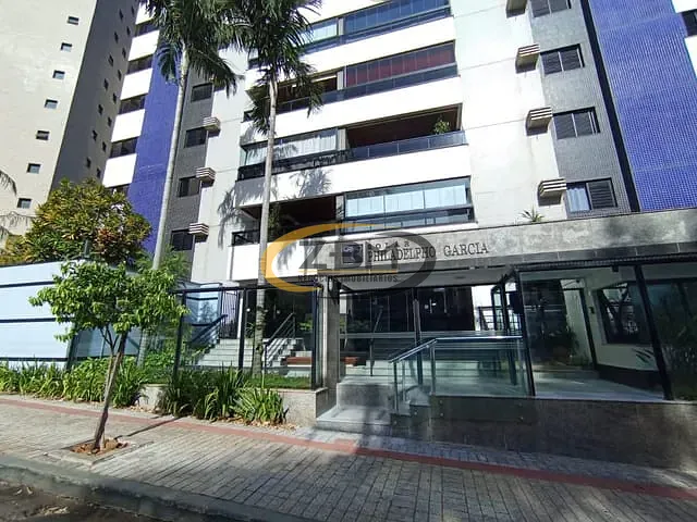 Apartamento com 285m² 3 quartos e 5 banheiros, à venda, no bairro Centro em Londrina