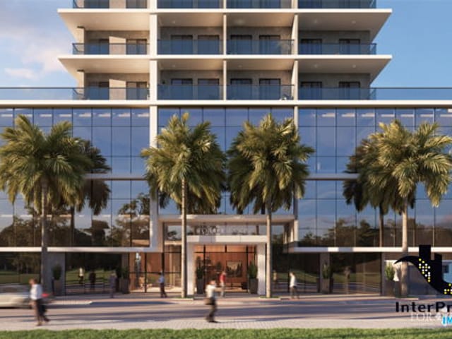 Flat à venda, no bairro Meia Praia em Itapema