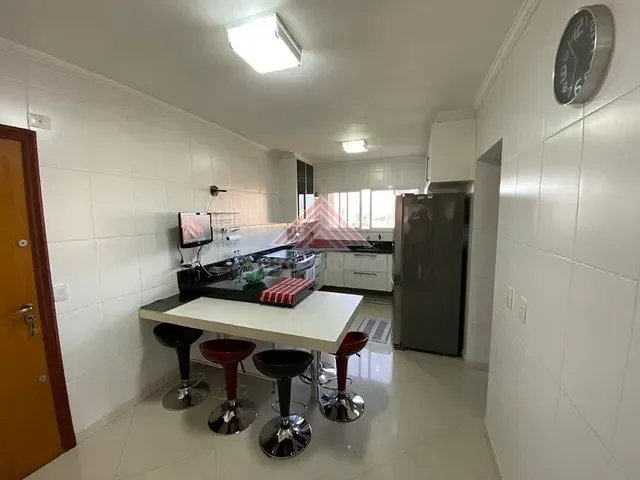 Apartamento com 195m² 3 quartos e 1 banheiro, à venda, no bairro Matriz em Mauá